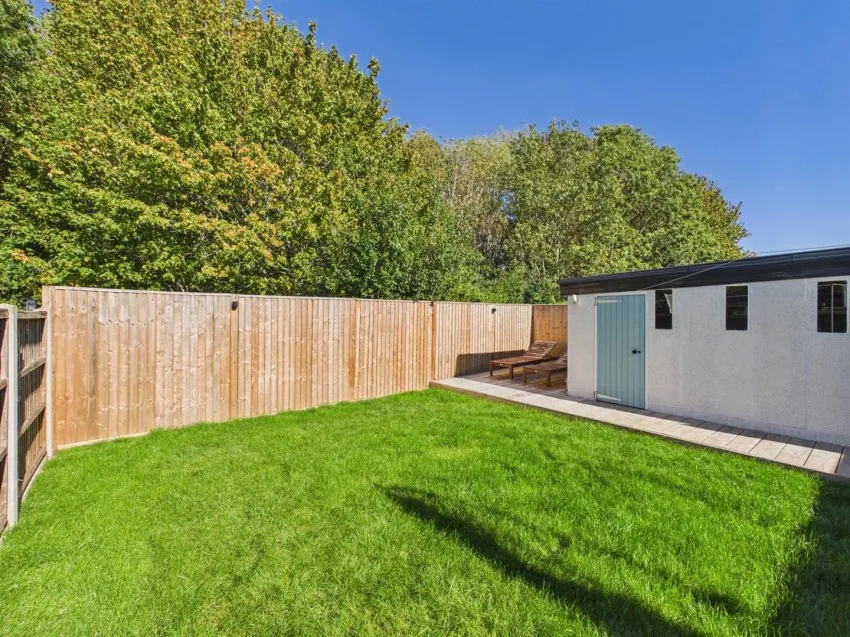 Snowdon Gardens, Churchdown, photo 17