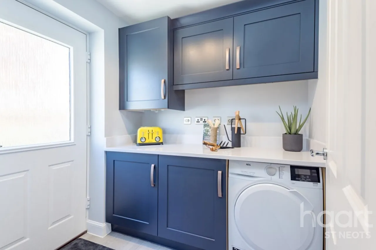 Nuffield Road, St. Neots, PE19, photo 3