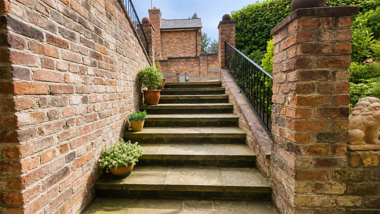 New Heys Drive, Liverpool, L18, photo 10