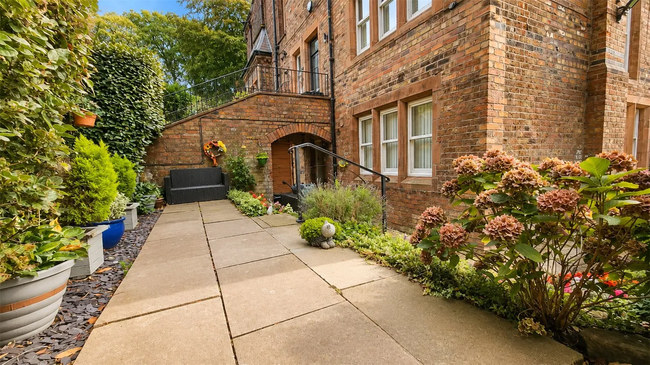 New Heys Drive, Liverpool, L18, photo 20