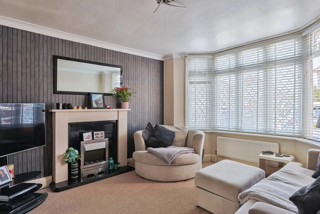 Coombe Gardens, Northbourne, BH10, photo 8