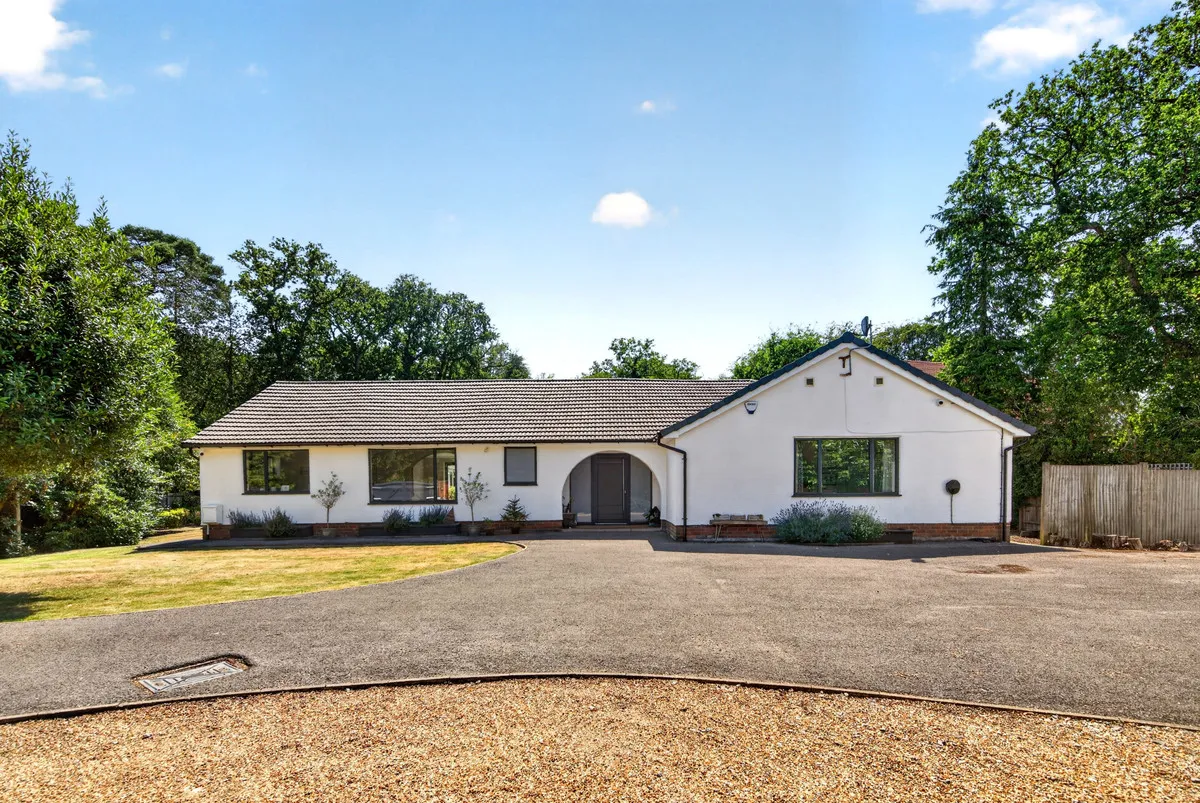 Templewood Lane, Farnham Common, SL2, photo 22