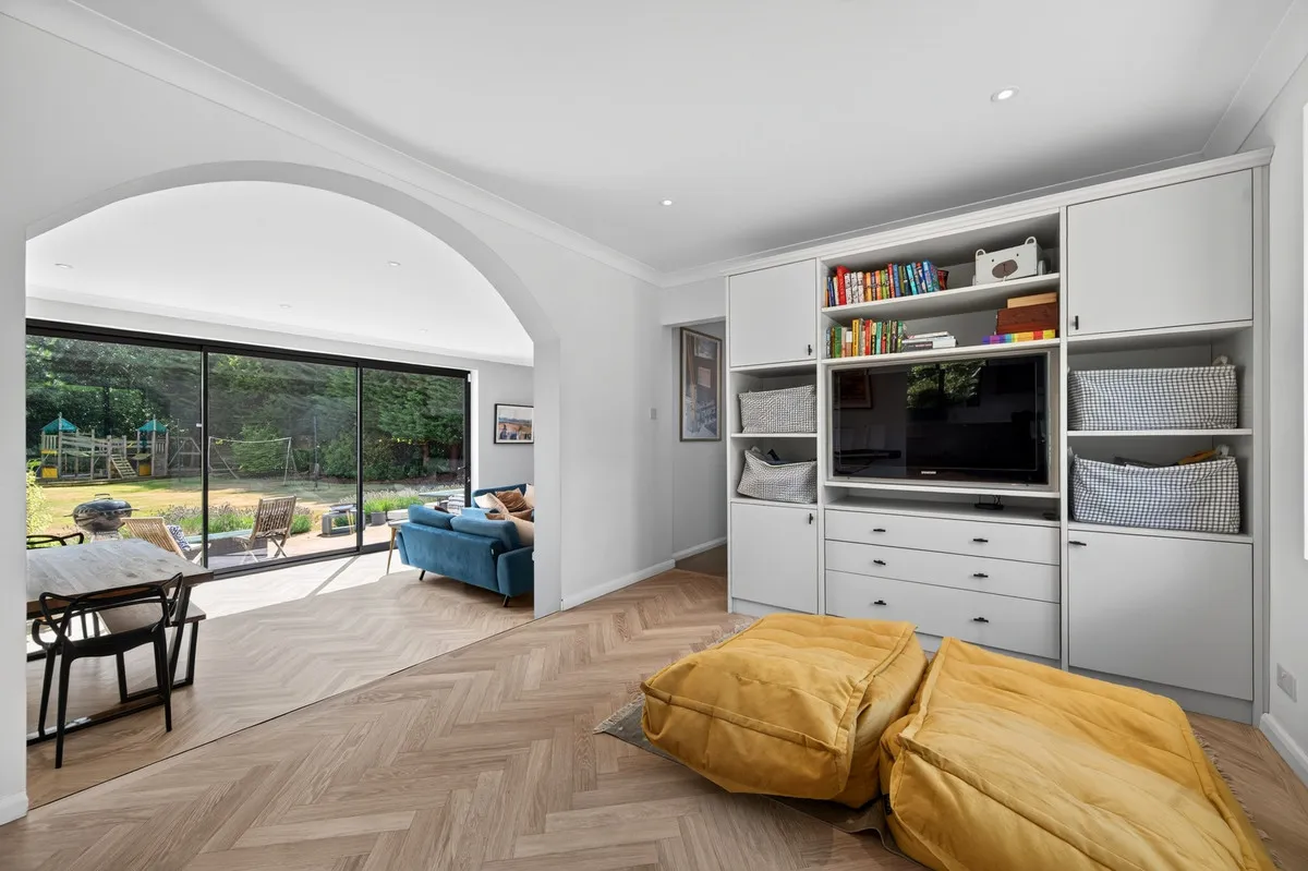 Templewood Lane, Farnham Common, SL2, photo 10