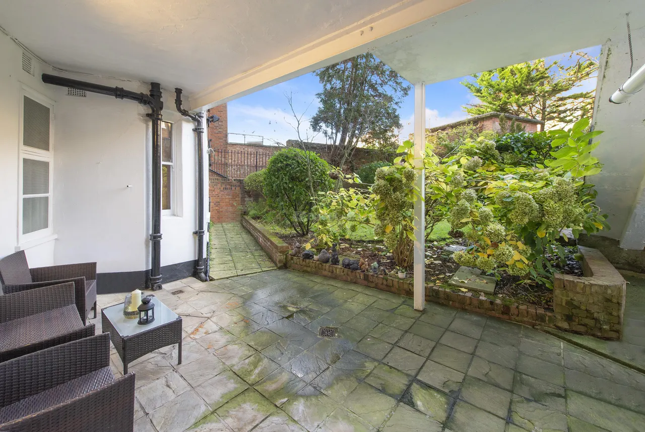 Canfield Gardens, South Hampstead, NW6, photo 12