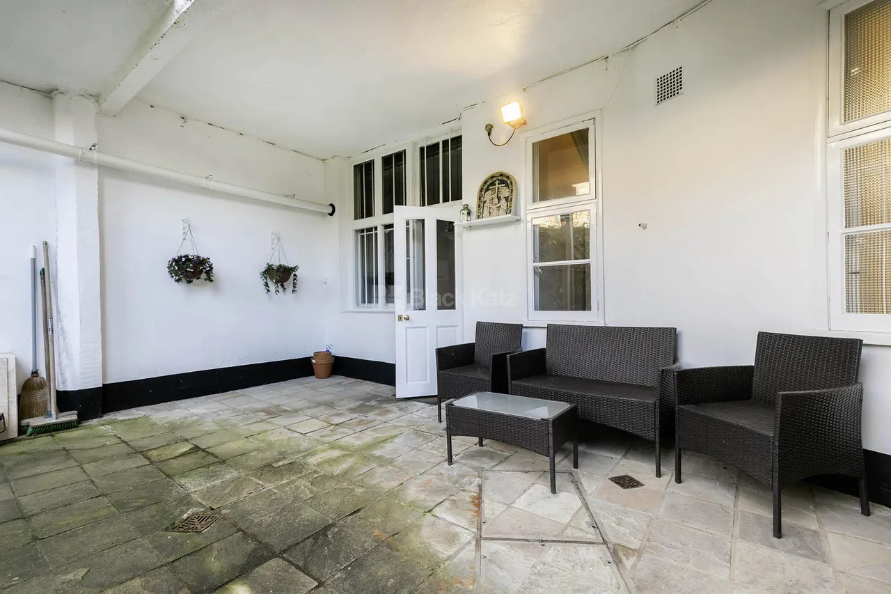 Canfield Gardens, South Hampstead, NW6, photo 11