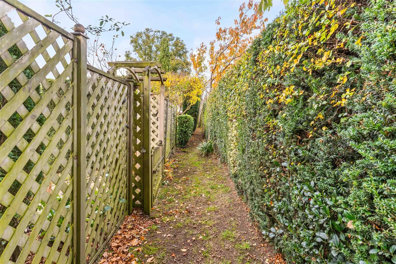 St. Marys Close, Aston, Stevenage, Herts, SG2 7EQ, photo 32