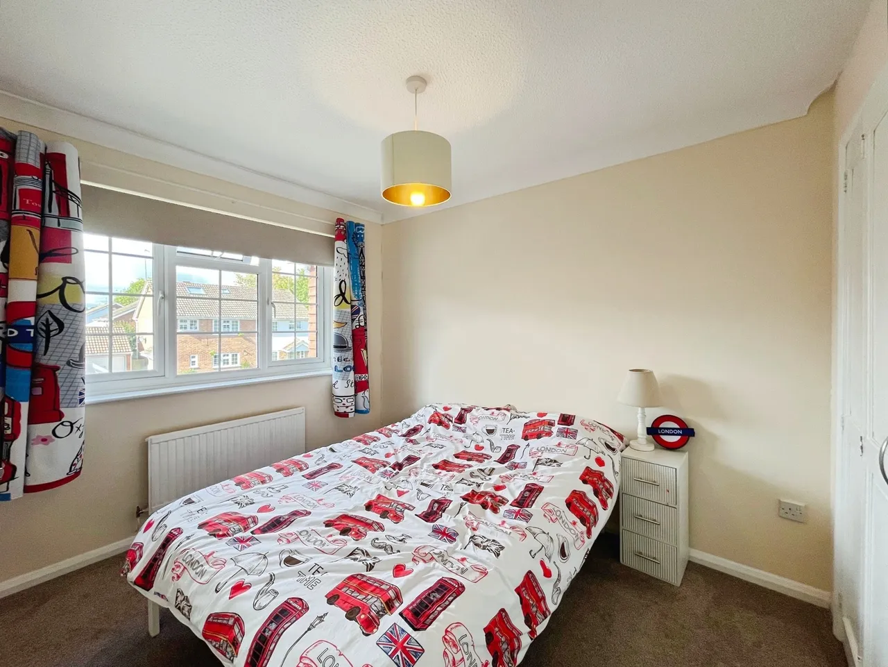 Hawthorn Rise, Hook, Hampshire, RG27 9RG, photo 10
