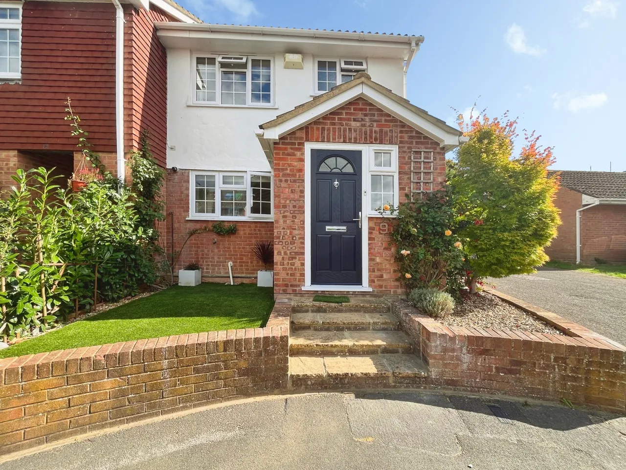 4 bed house to rent — Hawthorn Rise, Hook, Hampshire, RG27 9RG