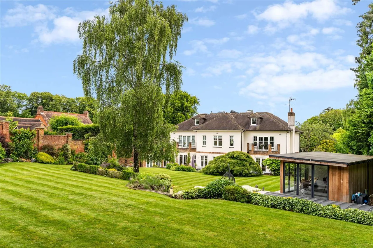 Stratton Chase Drive, Chalfont St. Giles, Buckinghamshire, HP8 4NS, photo 5