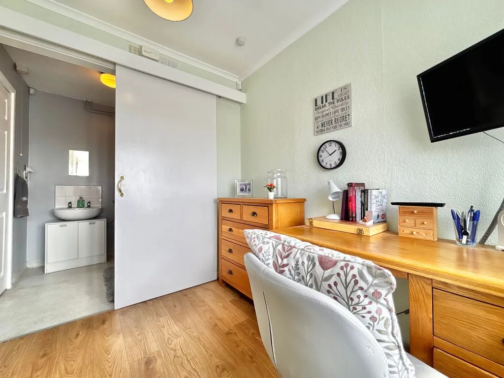 Aviemore Crescent, Great Barr, B43, photo 17