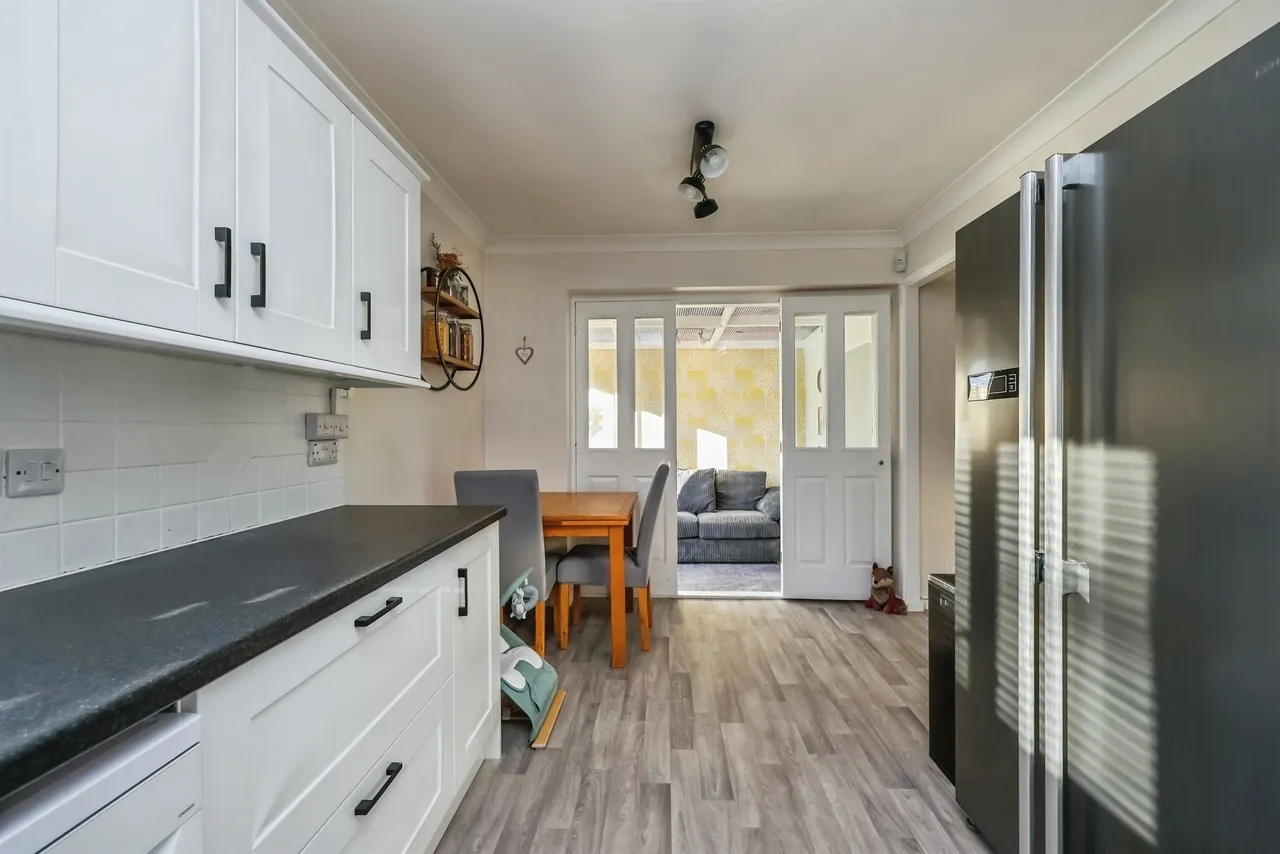 Bernard Avenue, Hucknall, NG15, photo 7
