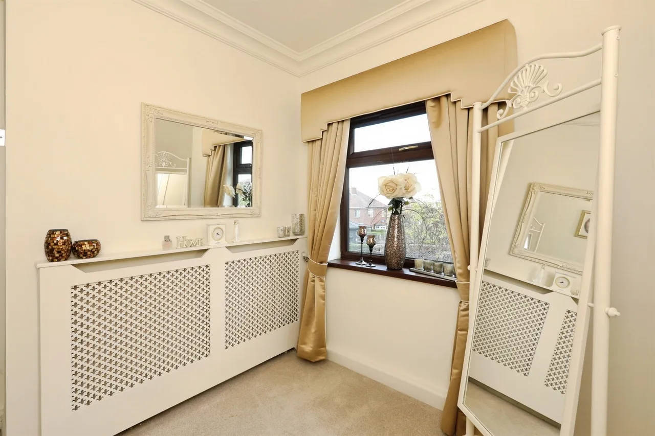 Lister Crescent, Basegreen, S12, photo 11