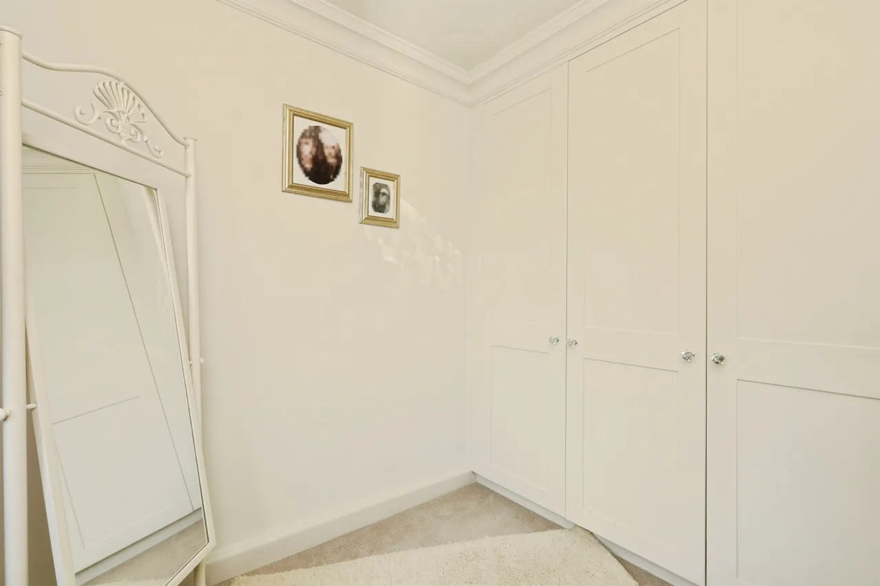 Lister Crescent, Basegreen, S12, photo 12