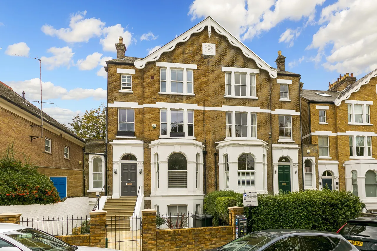 2 bed flat to rent, Onslow Road, Richmond, TW10