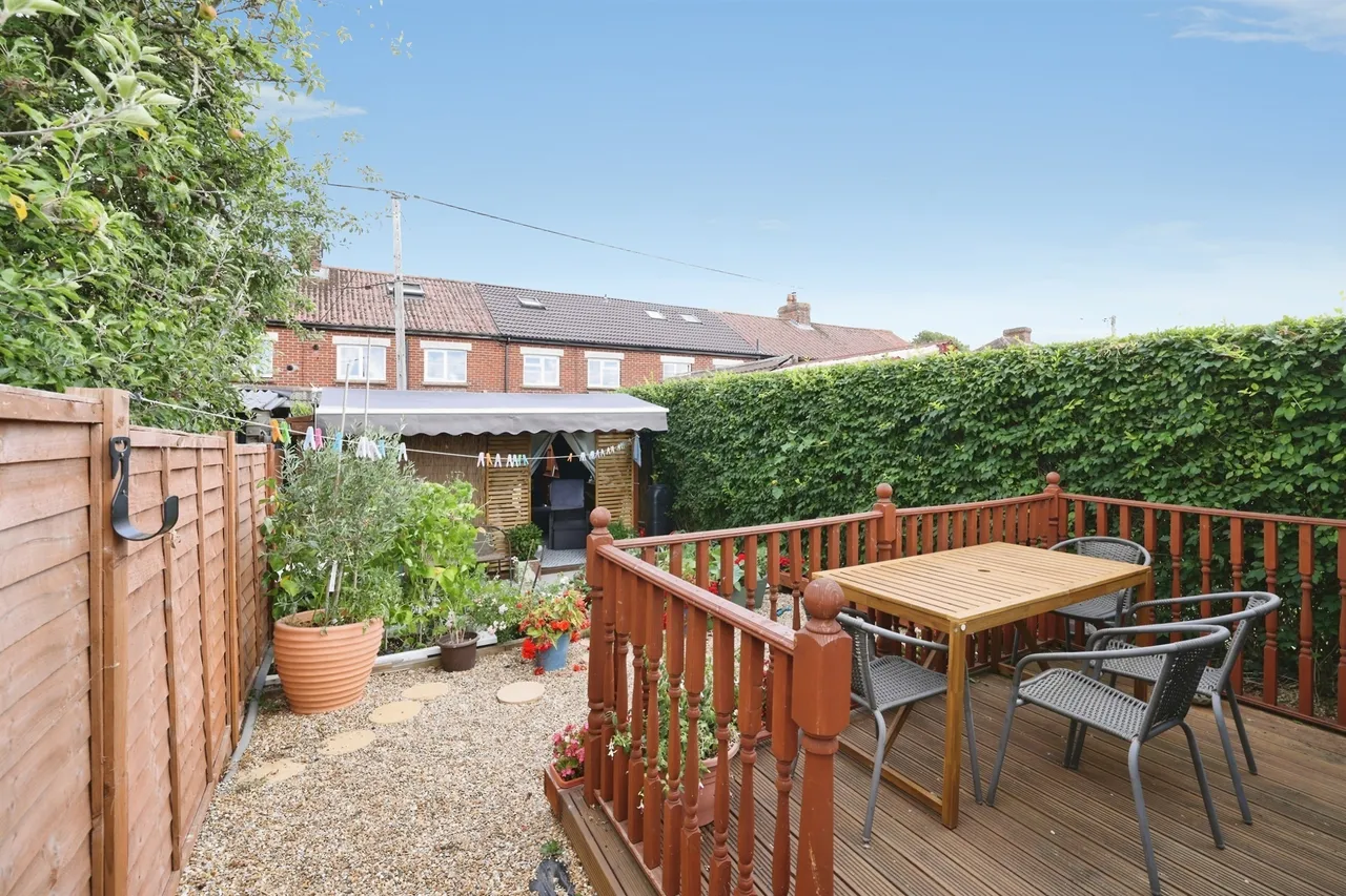 Netheravon Road, Durrington, SP4, photo 17