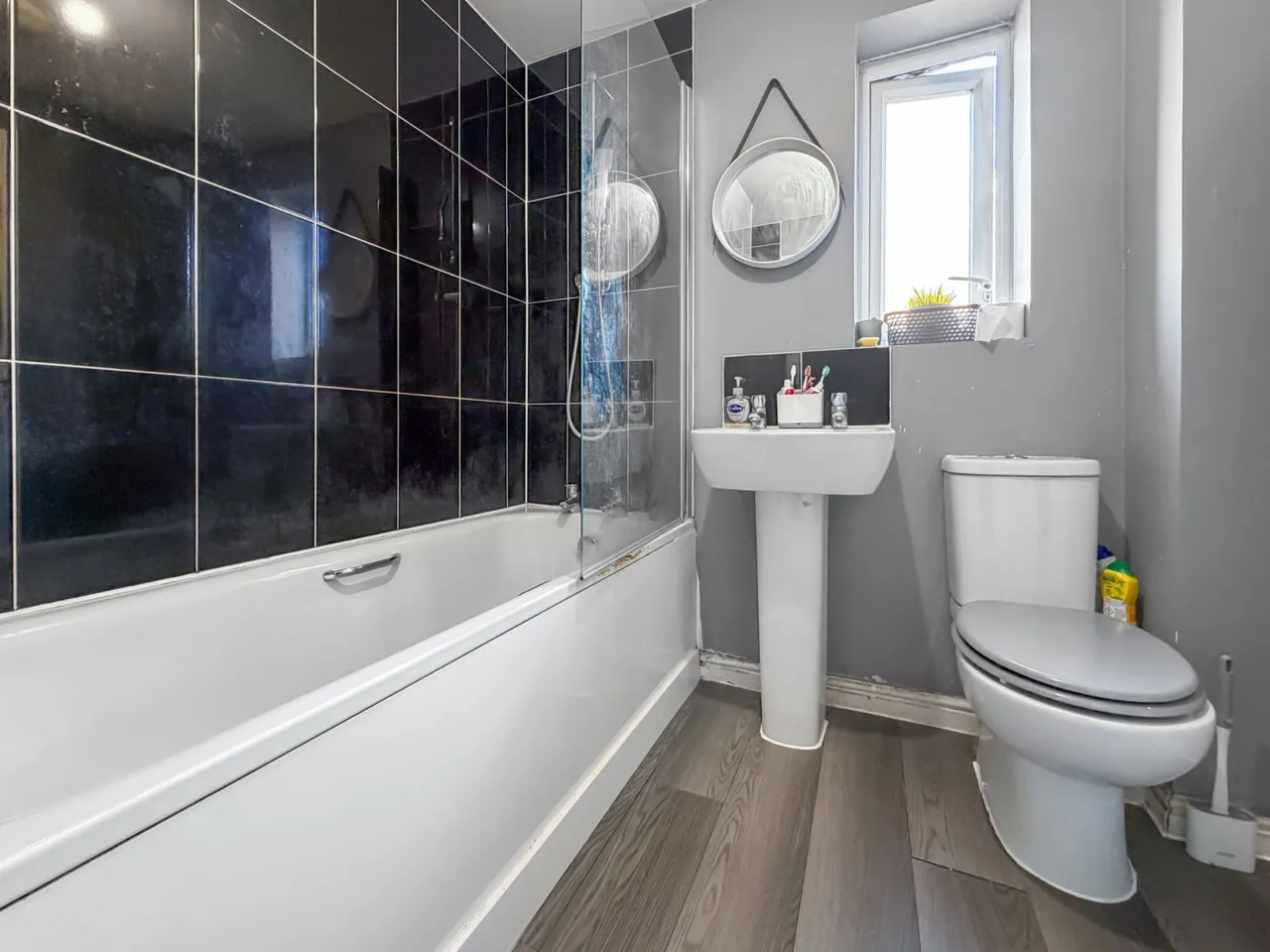 Sanderling Close, East Tilbury, RM18, photo 11