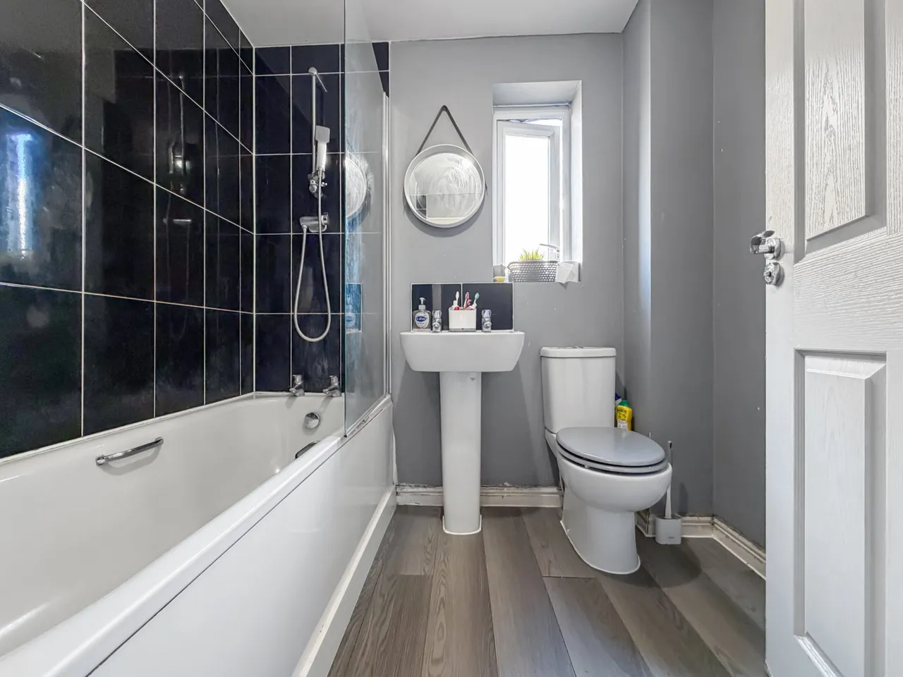 Sanderling Close, East Tilbury, RM18, photo 9
