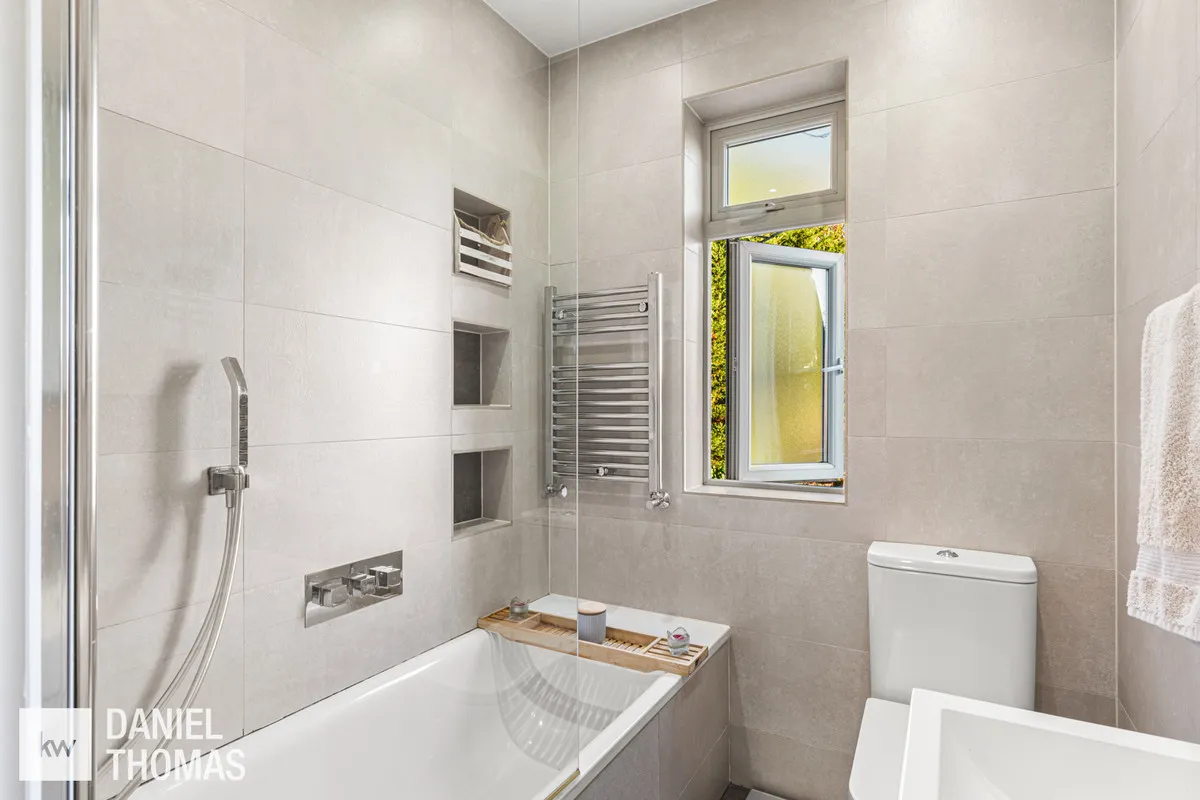 Freemantle Avenue, Enfield, EN3, photo 17