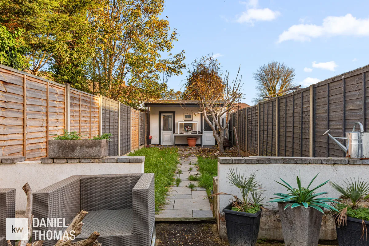 Freemantle Avenue, Enfield, EN3, photo 19