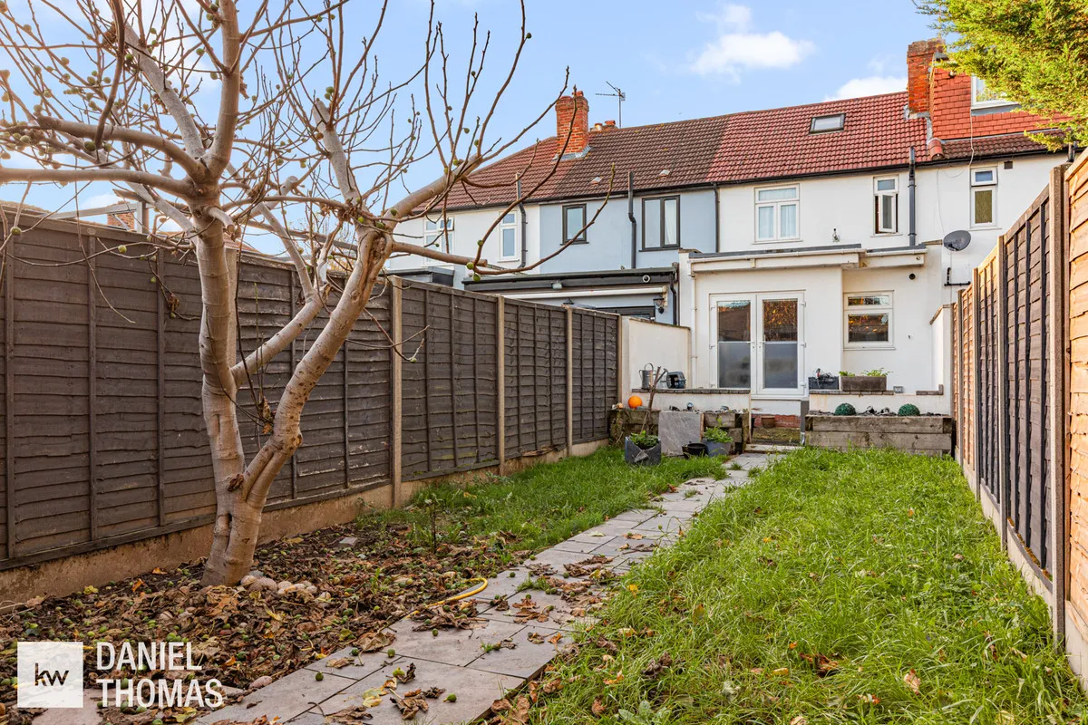 Freemantle Avenue, Enfield, EN3, photo 4