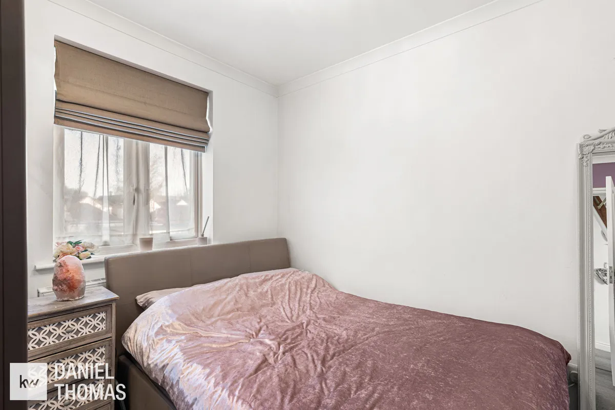 Freemantle Avenue, Enfield, EN3, photo 10
