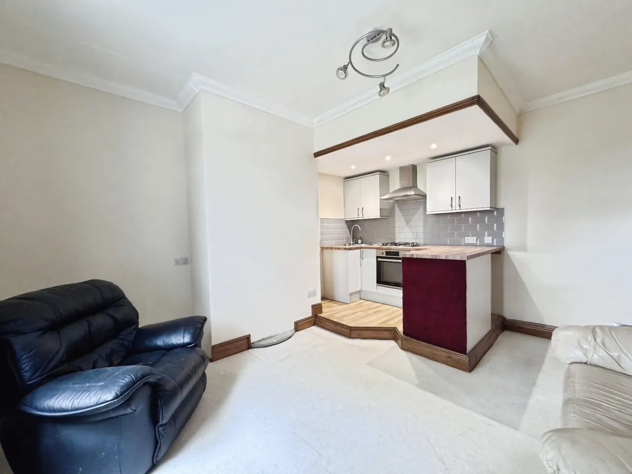 Exchange Street, Cleckheaton, BD19, photo 6