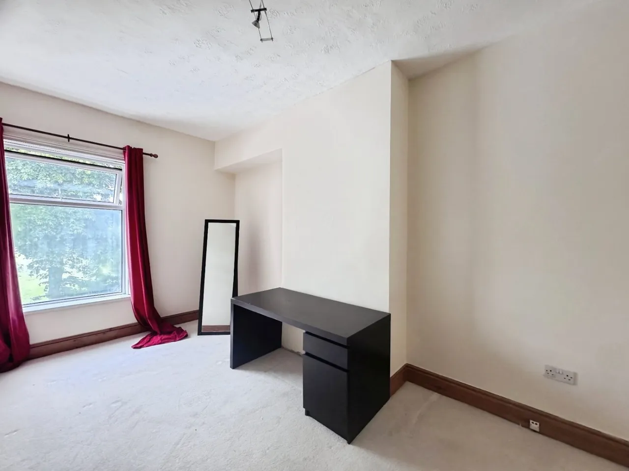 Exchange Street, Cleckheaton, BD19, photo 8