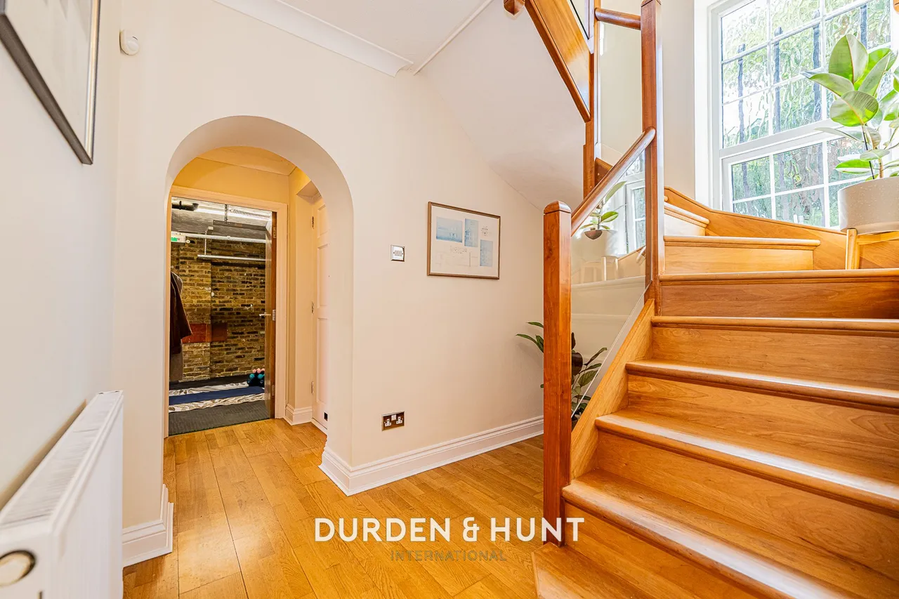 Mews Place, Woodford Green, IG8, photo 10