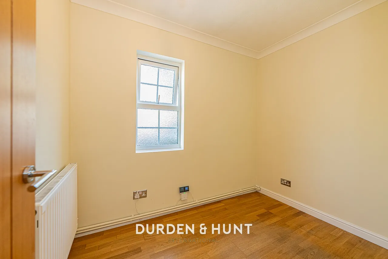 Mews Place, Woodford Green, IG8, photo 24
