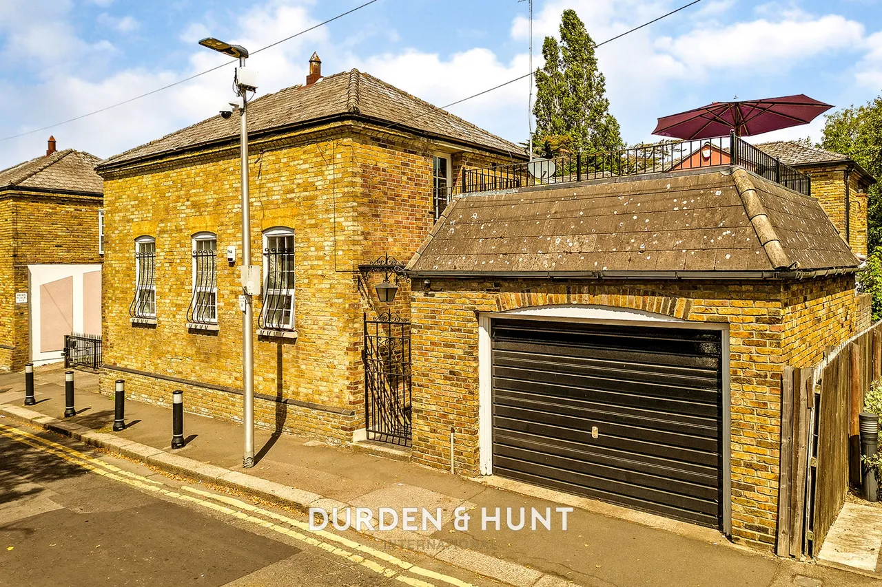 Mews Place, Woodford Green, IG8, photo 32