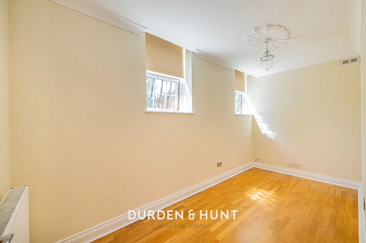 Mews Place, Woodford Green, IG8, photo 16