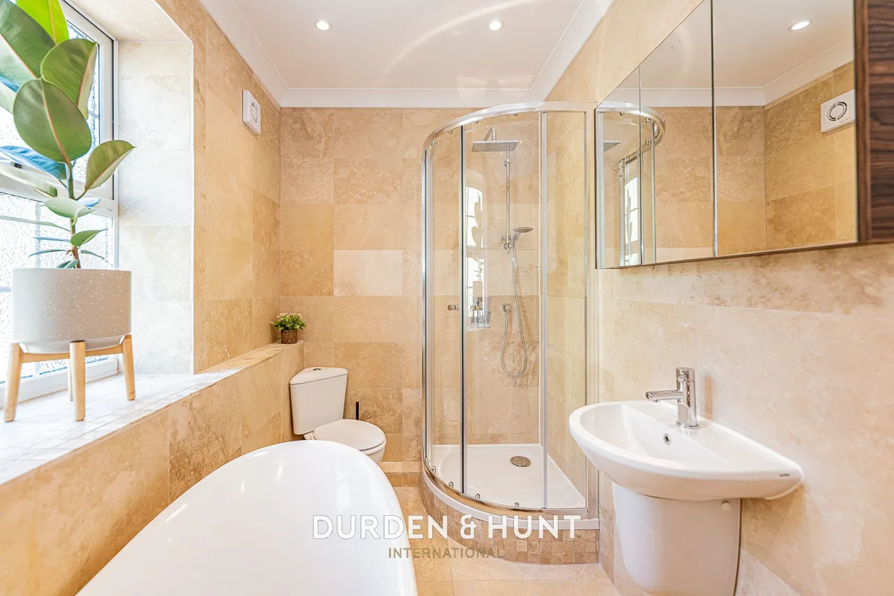 Mews Place, Woodford Green, IG8, photo 21