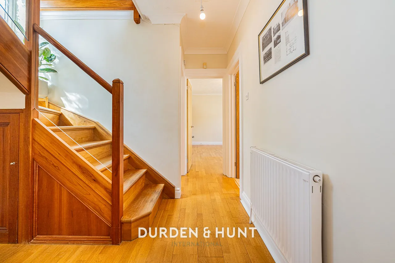 Mews Place, Woodford Green, IG8, photo 11