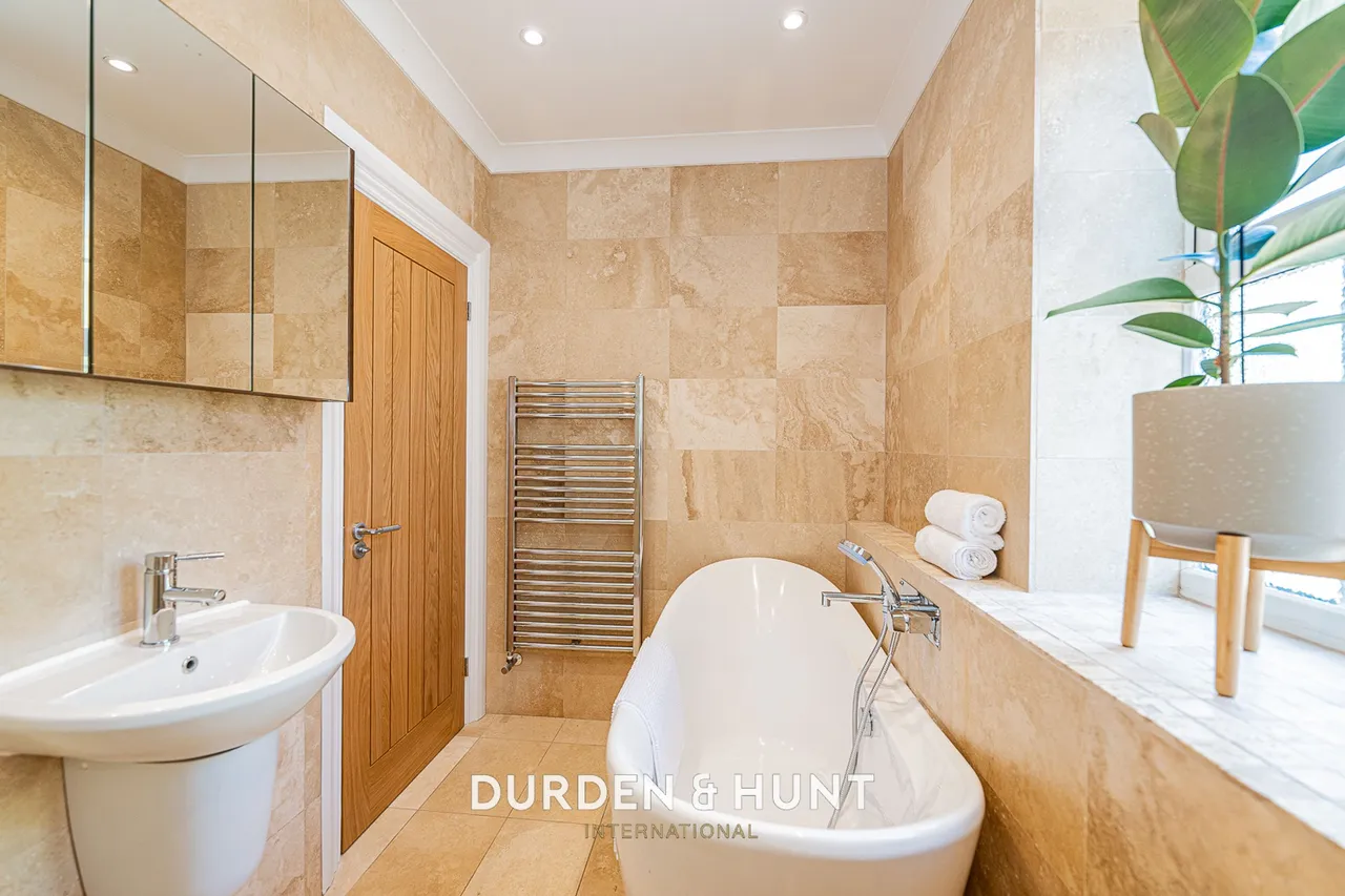 Mews Place, Woodford Green, IG8, photo 22