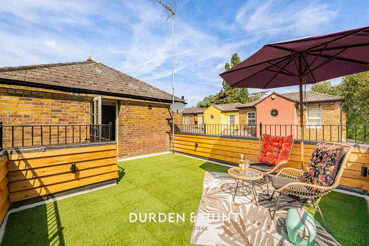 Mews Place, Woodford Green, IG8, photo 27
