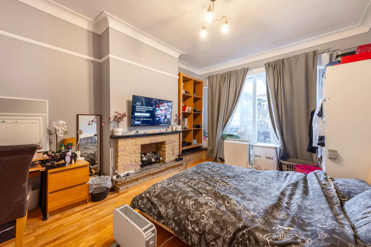 104 Leighton Gardens, London, photo 6