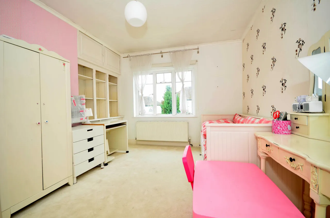 104 Leighton Gardens, London, photo 11