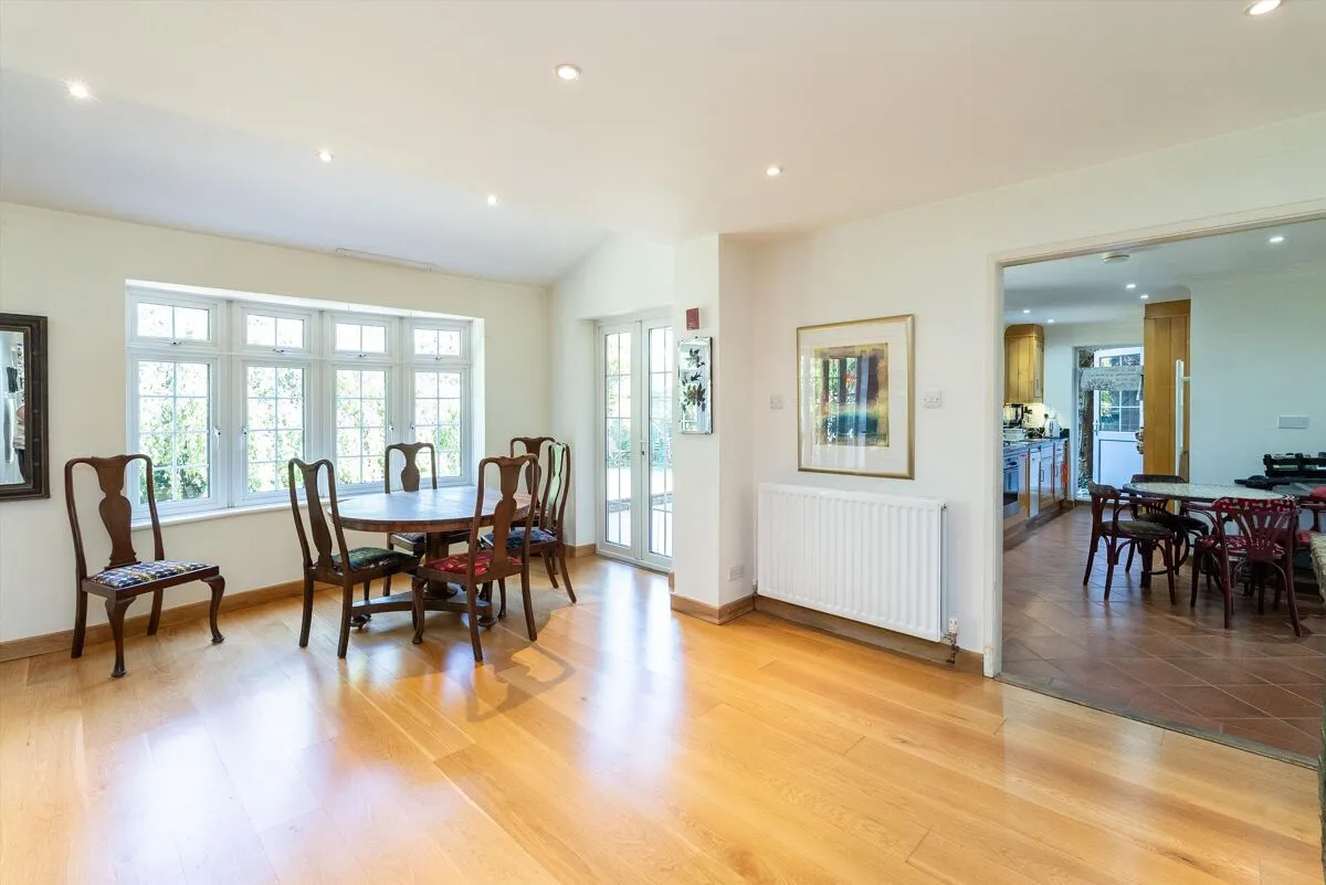 Peregrine Way, London, SW19, photo 11