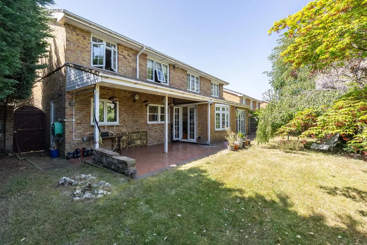 Peregrine Way, London, SW19, photo 6