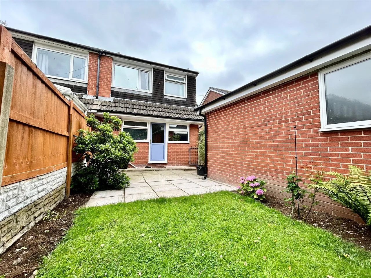 Larchwood Crescent, Leyland, Lancashire, PR25, photo 14