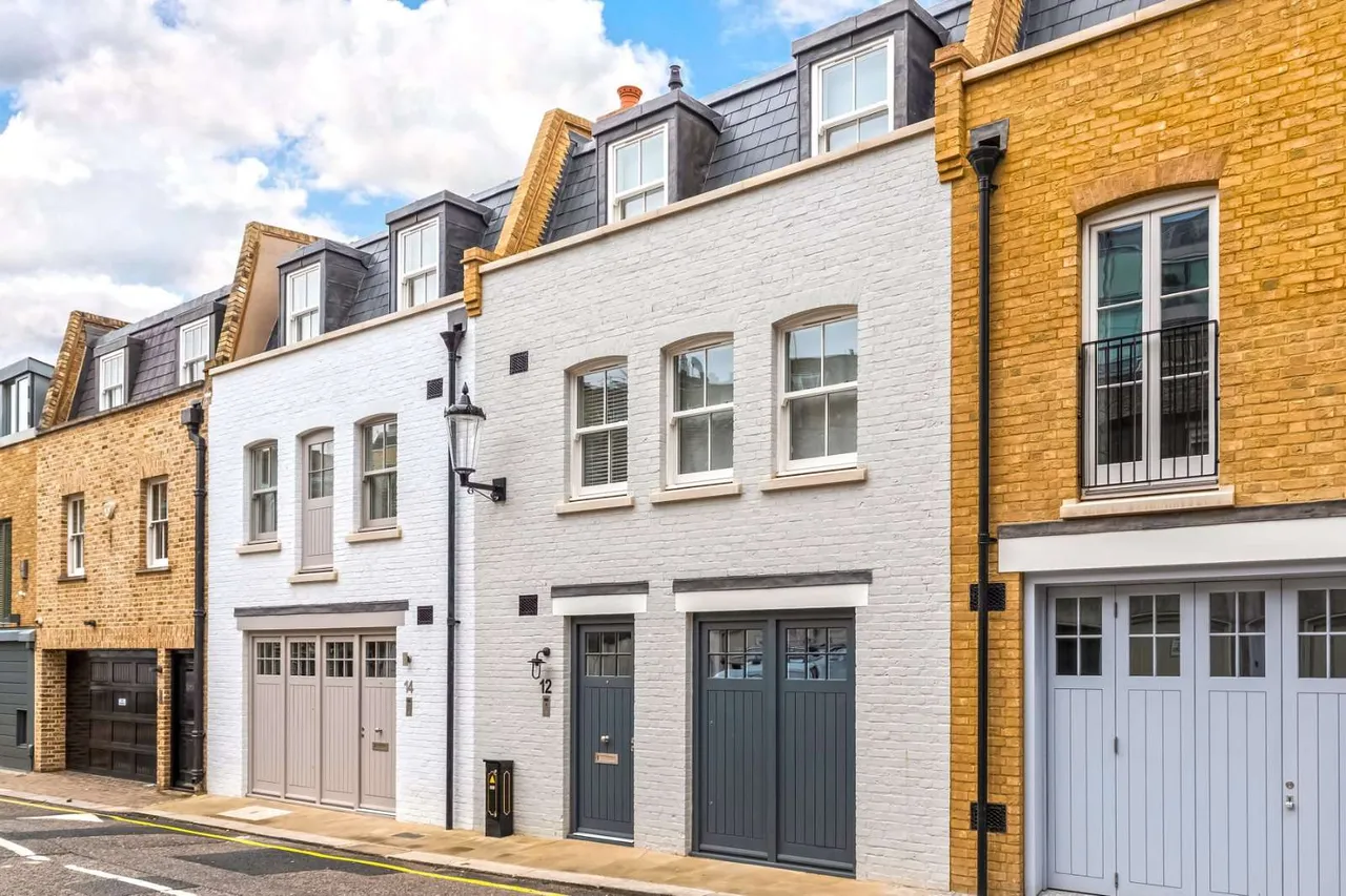 Cadogan Lane, London, SW1X, photo 10