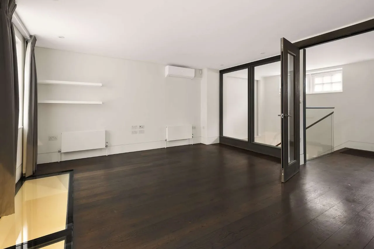 Cadogan Lane, London, SW1X, photo 16