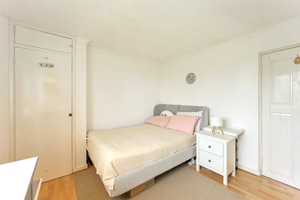 Great North Road, London, N2, photo 5