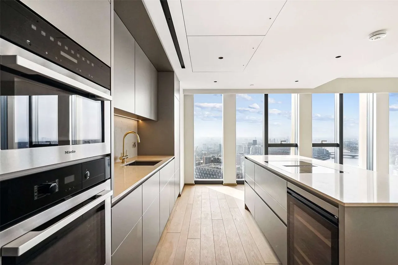 Nine Elms Lane, London, SW8 5RE, photo 5