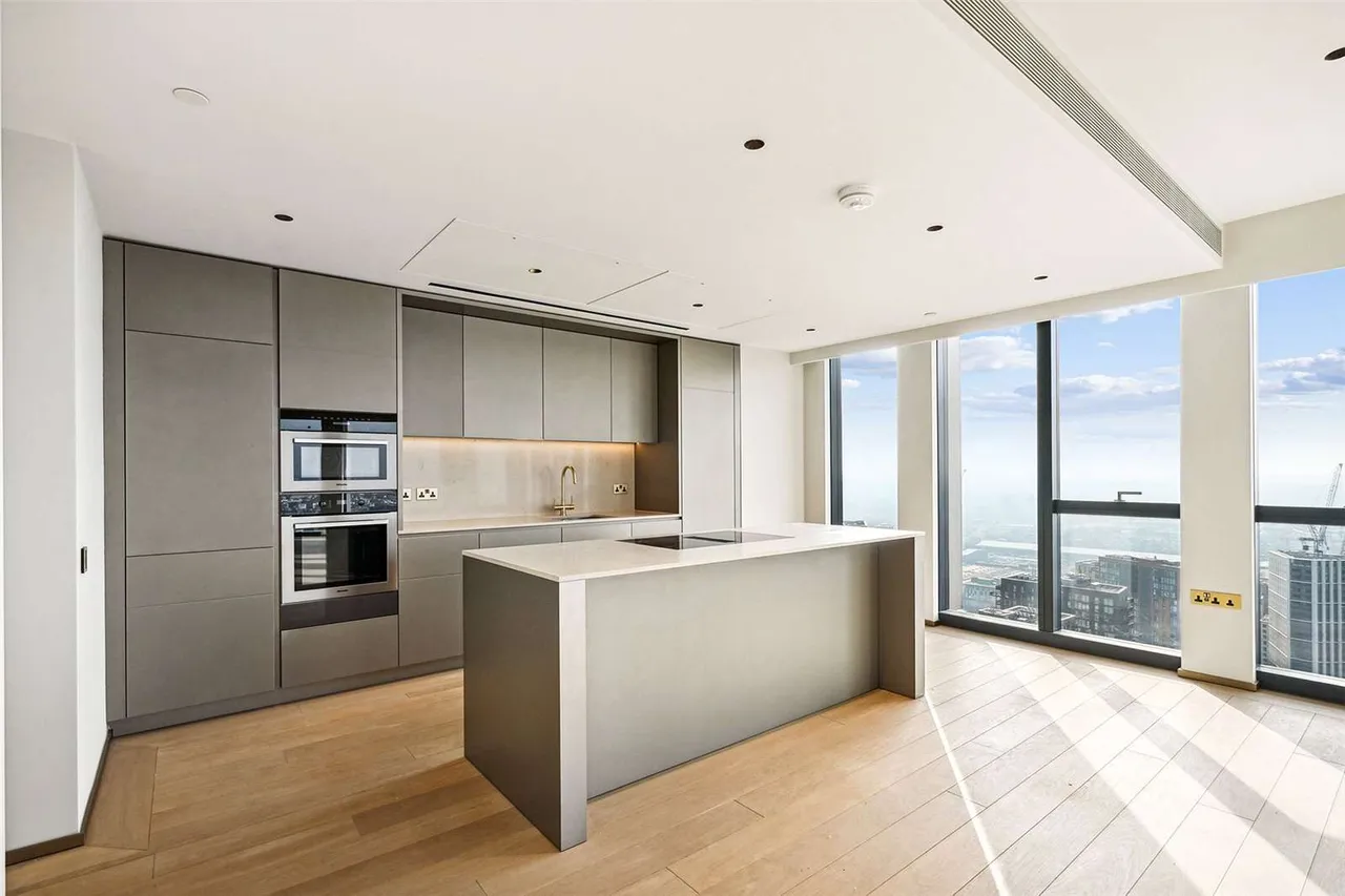 Nine Elms Lane, London, SW8 5RE, photo 4
