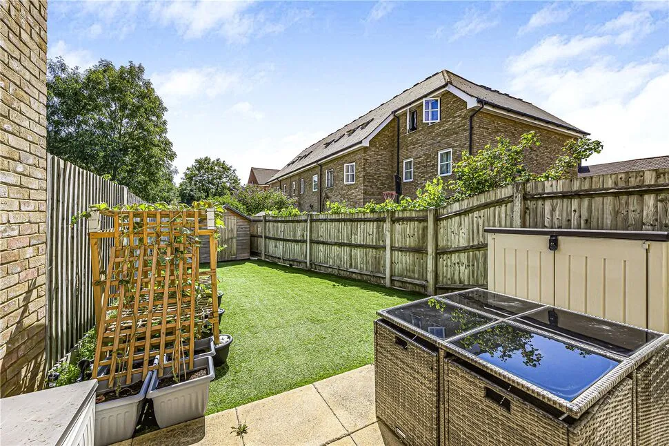 Simmons Drive, Dagenham, Essex, RM8, photo 9
