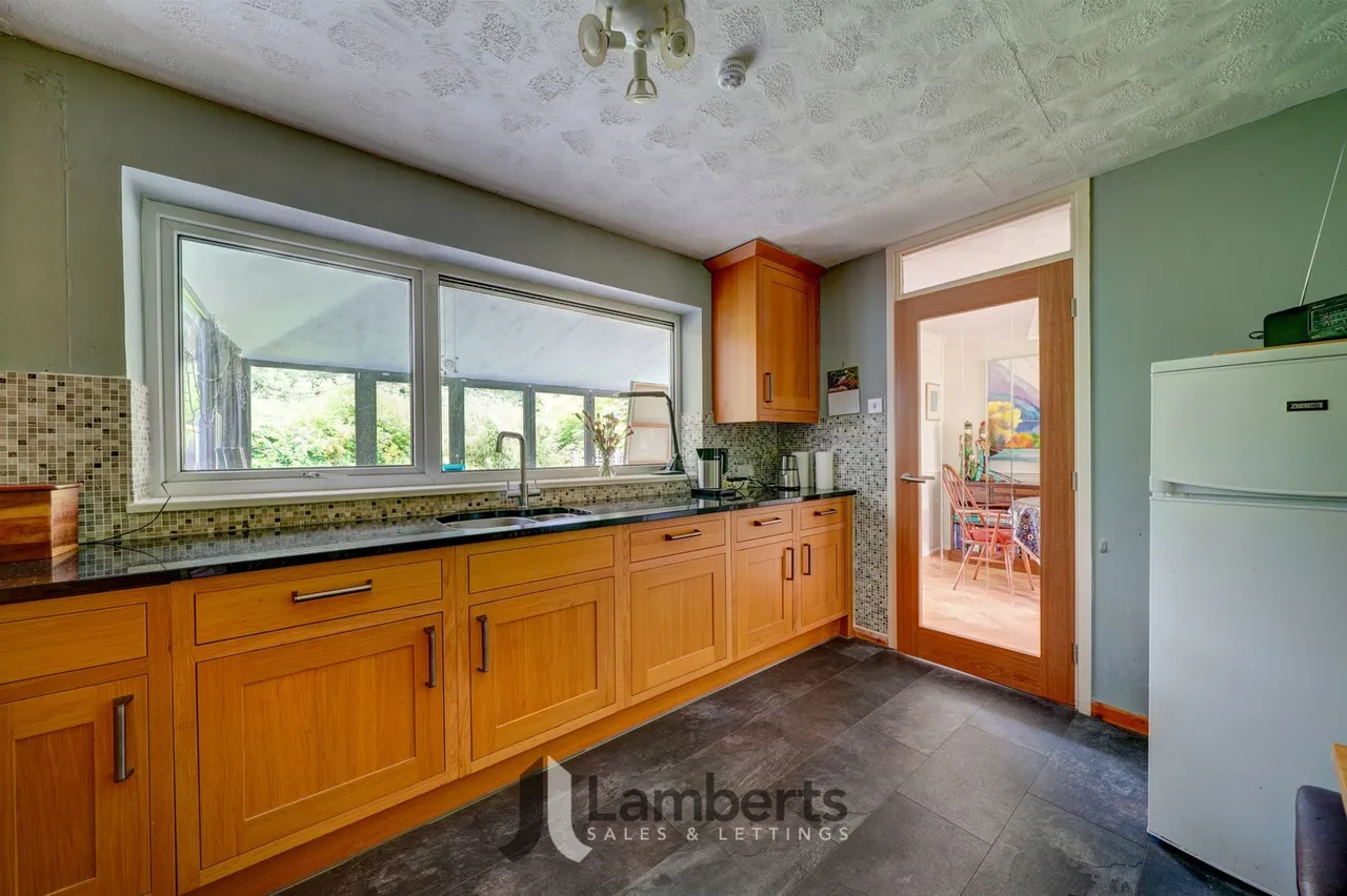 12 Alveston Close, Redditch, photo 4