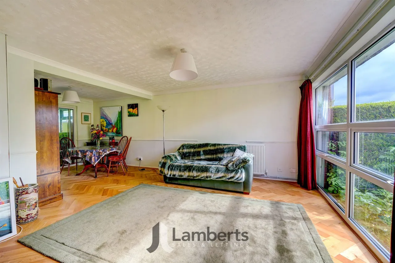 12 Alveston Close, Redditch, photo 3