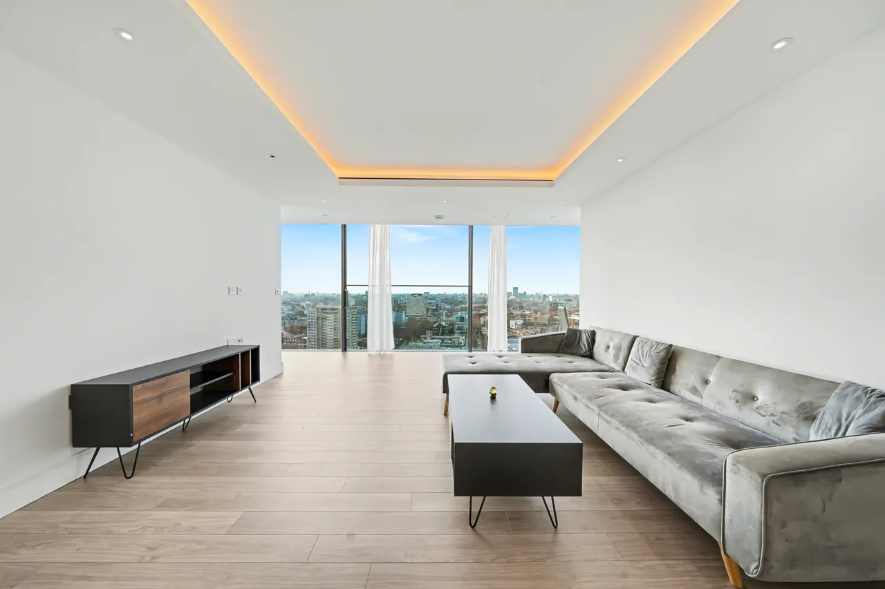 Carrara Tower, 1 Bollinder Place, London EC1V, photo 2