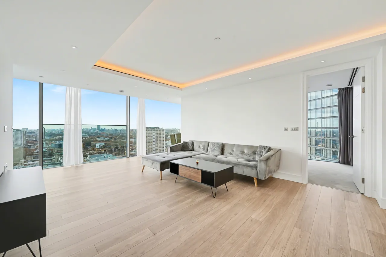 Carrara Tower, 1 Bollinder Place, London EC1V, photo 4